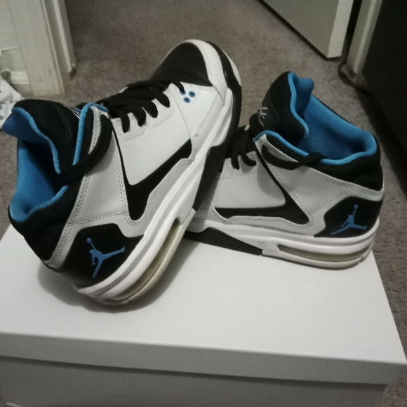 Nike Jordan Flight - Picture 2 of 2